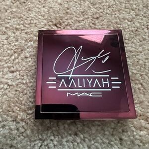 MAC Aaliyah Eyeshadow Palette